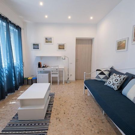 Casa Rosa Beige E Blu Apartment Roma Ngoại thất bức ảnh