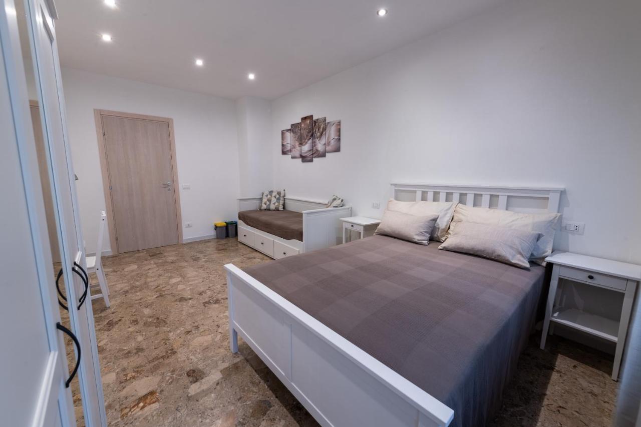 Casa Rosa Beige E Blu Apartment Roma Ngoại thất bức ảnh