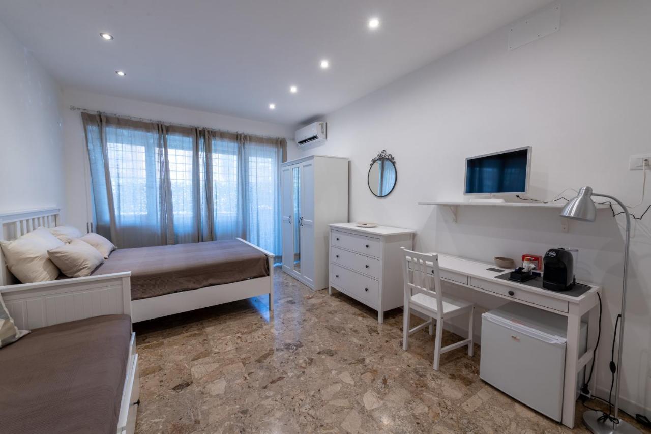 Casa Rosa Beige E Blu Apartment Roma Ngoại thất bức ảnh